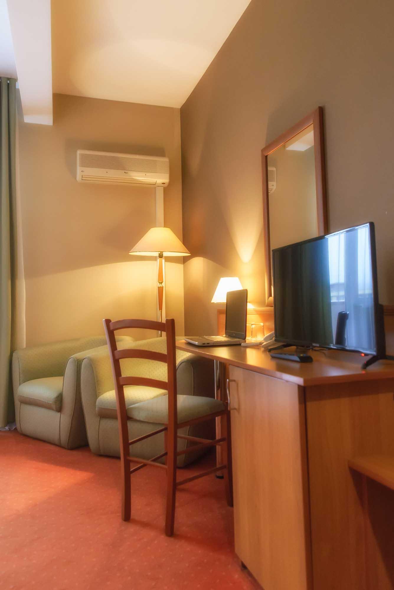 Hotel Rivulus Бая-Маре Екстер'єр фото