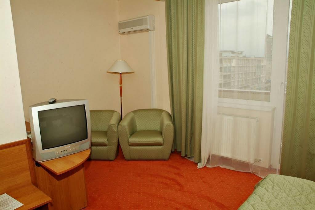 Hotel Rivulus Бая-Маре Екстер'єр фото